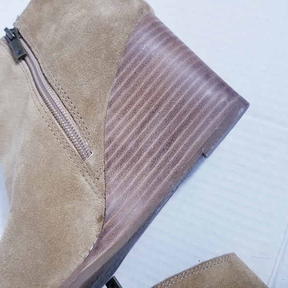 LUCKY BRAND TANISH BROWN WEDGED ANKLE ZIPPER BOOTS SIZE 10 - Picture 10 of 16